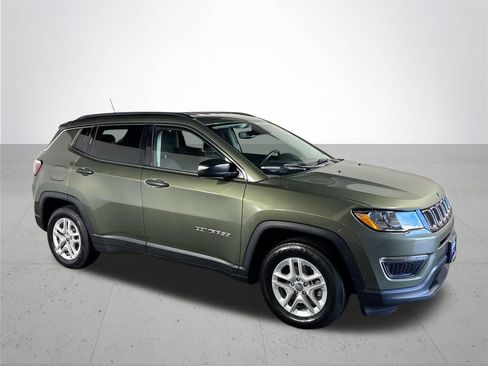 Used 2019 Jeep Compass Sport FWD image 4