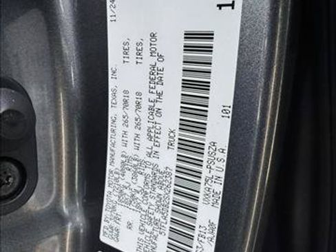 Used 2025 Toyota Tundra SR5 AWD/4WD image 22