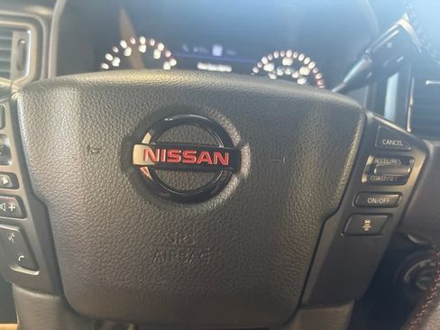 Used 2021 Nissan Titan PRO-4X w/ Pro-4x Convenience Package AWD/4WD image 46