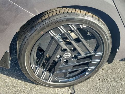 New 2026 Nissan Sentra SR w/ Floor Mat Package image 13