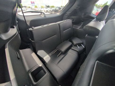 Used 2025 Mitsubishi Outlander SE FWD image 30