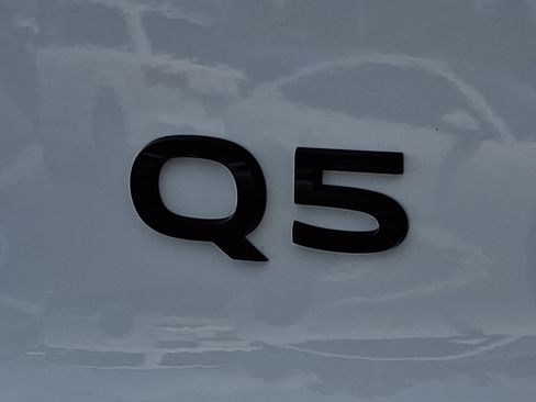 Used 2025 Audi Q5 Premium w/ Convenience Package AWD/4WD image 33