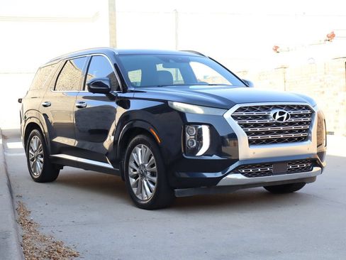 Used 2020 Hyundai Palisade Limited FWD image 2