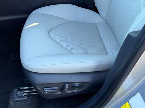 Certified 2025 Toyota Grand Highlander FWD image 23