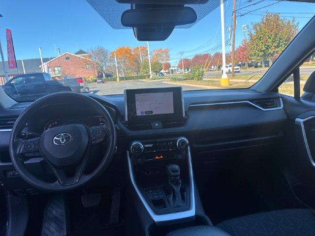 Used 2024 Toyota RAV4 XLE AWD/4WD image 15