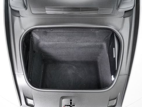 Certified 2024 Porsche 911 Carrera RWD image 32