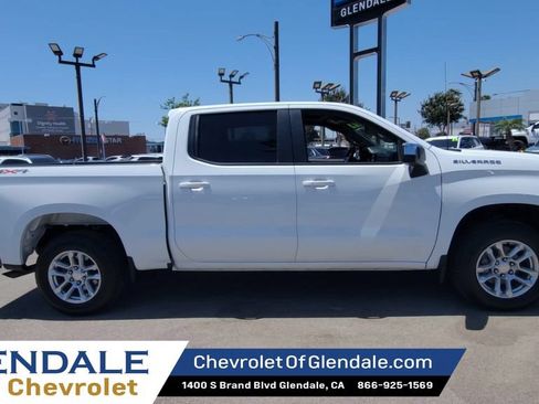 Certified 2023 Chevrolet Silverado 1500 LT AWD/4WD image 9