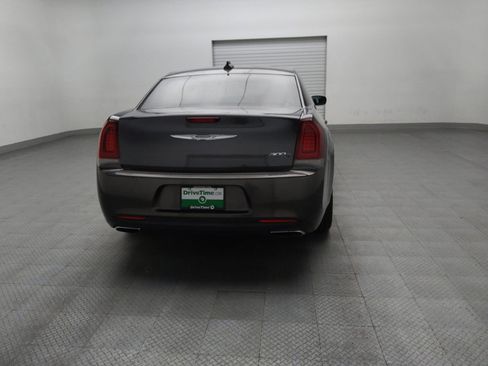 Used 2015 Chrysler 300 S RWD image 7