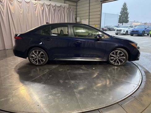 Used 2020 Toyota Corolla XSE image 4