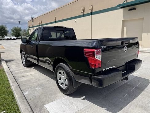 Used 2017 Nissan Titan S RWD image 7