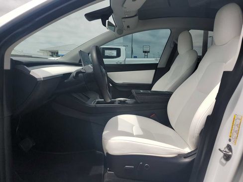 Used 2022 Tesla Model Y Long Range AWD/4WD image 14