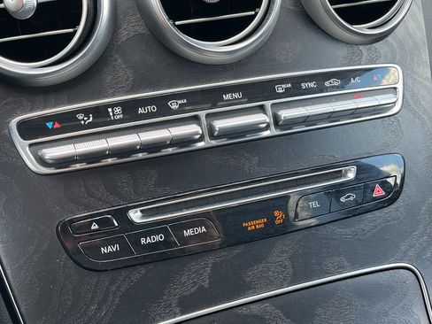 Used 2017 Mercedes-Benz GLC 300 4MATIC Coupe image 36