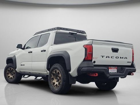 Certified 2024 Toyota Tacoma Trailhunter image 23