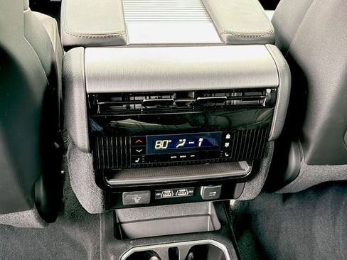 New 2026 Jeep Grand Wagoneer L Limited AWD/4WD image 18