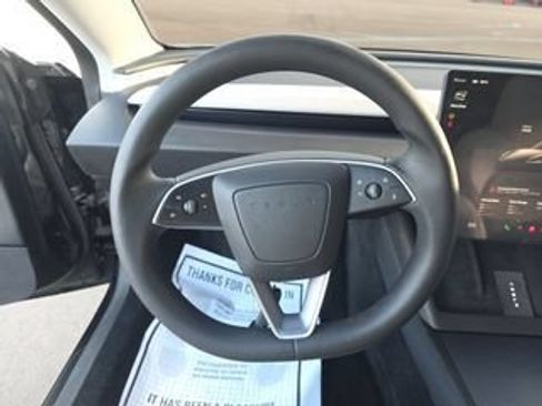 Used 2025 Tesla Model 3 Long Range AWD/4WD image 5