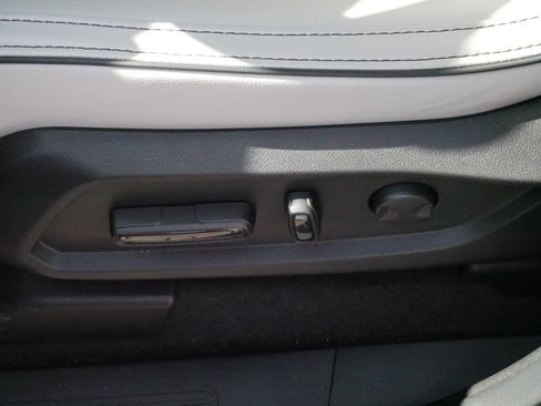 Certified 2026 Honda Pilot Elite image 20