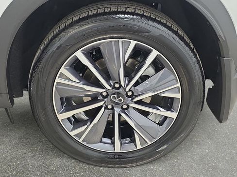 Certified 2026 INFINITI QX60 Luxe w/ Cargo Package AWD/4WD image 30