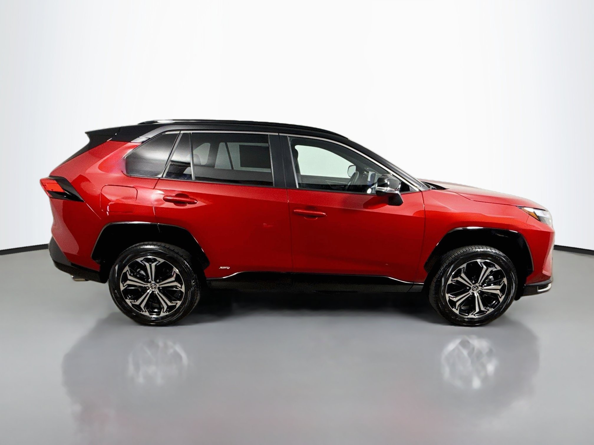 Certified 2025 Toyota RAV4 XSE w/ Weather Package AWD/4WD image 8