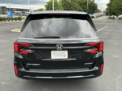 Used 2025 Honda Odyssey Sport-L image 4