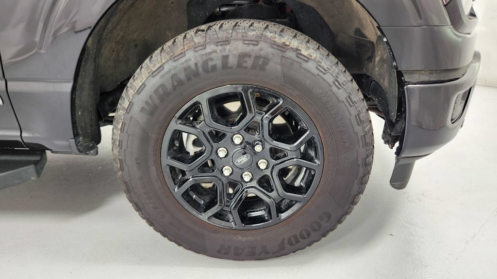 Used 2024 Ford F150 XLT w/ Equipment Group 302A MID AWD/4WD image 9