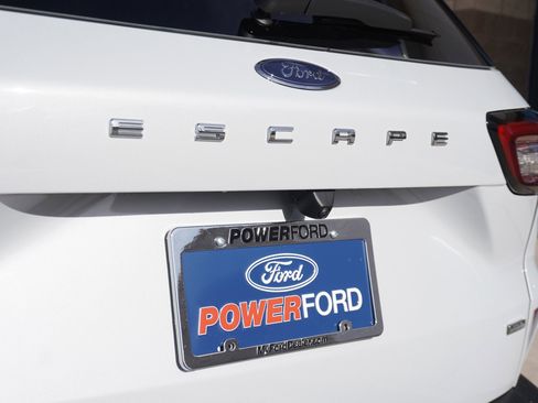 New 2026 Ford Escape SE image 19