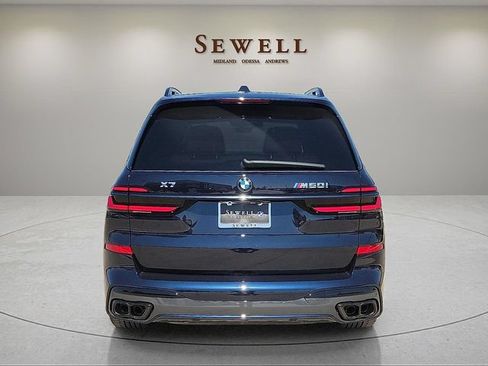 Used 2027 BMW X7 M60i w/ M Sport Professional Package AWD/4WD image 4