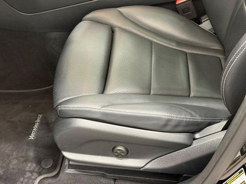 Certified 2022 Mercedes-Benz GLC 300 4MATIC w/ Multimedia Package Lite image 21