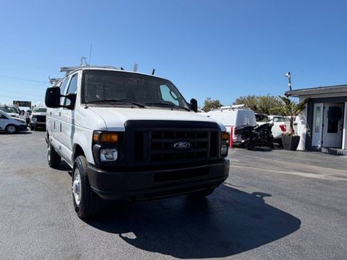 Used 2009 Ford E-350 and Econoline 350 Super Duty image 4