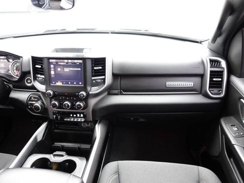 Used 2022 RAM 1500 Big Horn AWD/4WD image 43