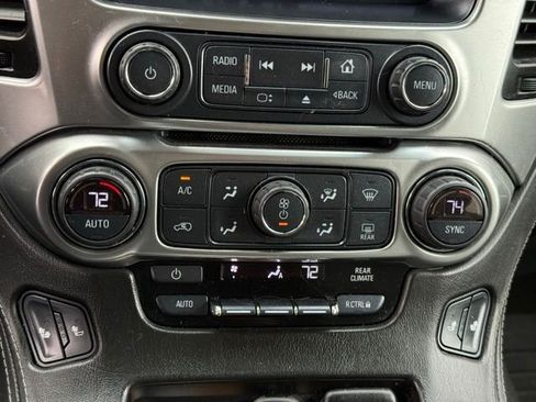 Used 2017 Chevrolet Suburban LT image 15