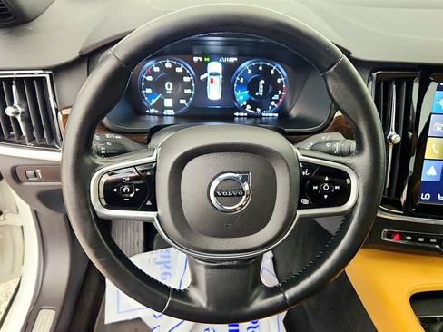 Used 2017 Volvo S90 T6 Momentum w/ Vision Package AWD/4WD image 14