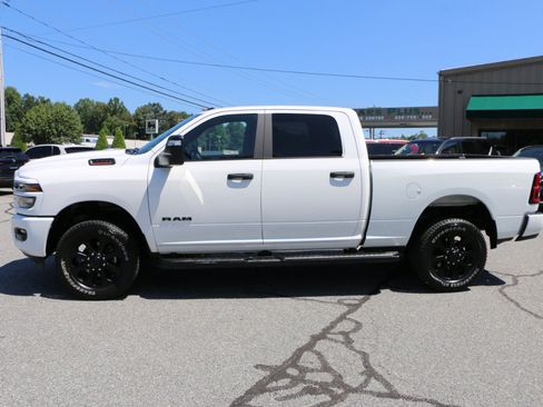 Used 2025 RAM 2500 Big Horn AWD/4WD image 2