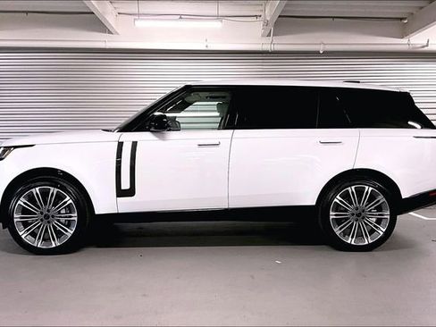 New 2026 Land Rover Range Rover Long Wheelbase SE image 3