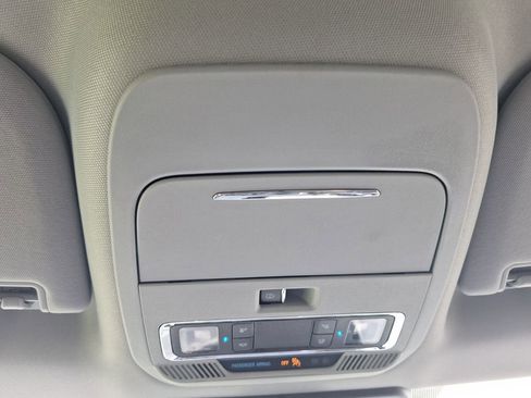 Used 2023 Ford F150 Lariat RWD image 19