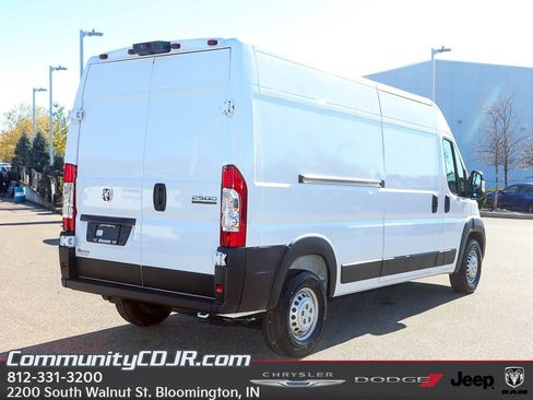 New 2026 RAM ProMaster 2500 w/ Convenience Group image 8