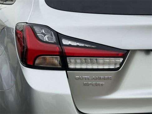 Used 2024 Mitsubishi Outlander Sport SE image 6