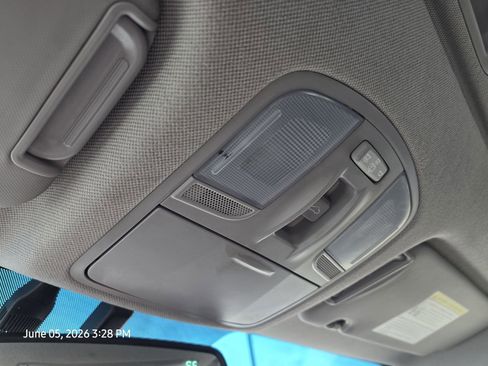 Used 2018 Hyundai Elantra Value Edition FWD image 32