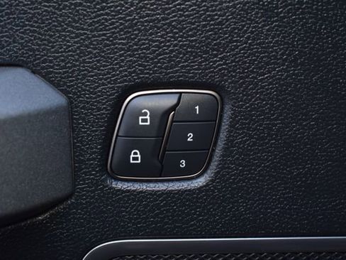 Used 2019 Ford F150 Raptor w/ Equipment Group 802A Luxury image 16