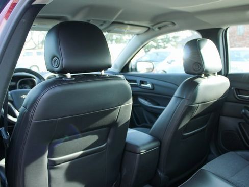 Used 2015 Chevrolet Malibu LT w/ Power Convenience Package image 33