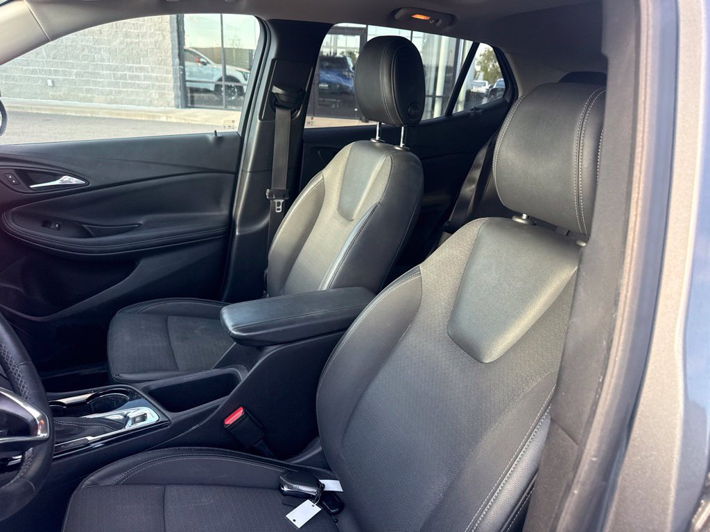 Used 2021 Buick Encore GX Select w/ Experience Buick Package FWD image 9
