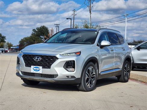 Used 2019 Hyundai Santa Fe FWD image 2