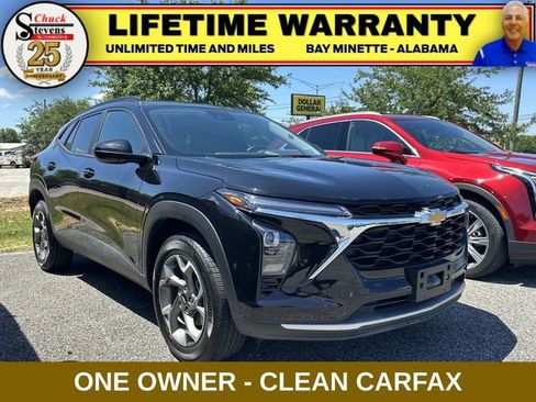 Used 2025 Chevrolet Trax LT w/ LT Convenience Package FWD image 1