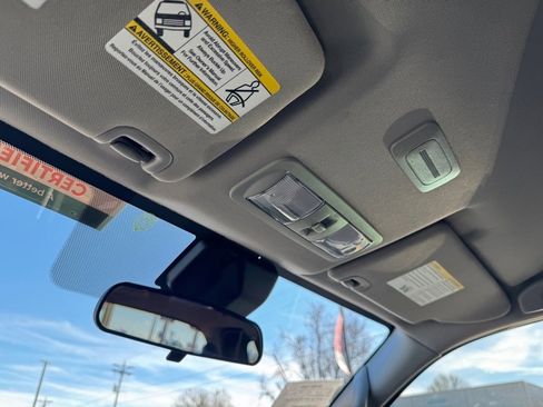 Certified 2024 Nissan Frontier SV image 25