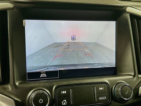 Used 2022 GMC Terrain SLT w/ LPO, 'HIT The Road' Package image 11