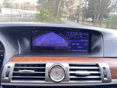 Used 2013 Lexus LS 460 Base 4dr Sedan w/ Comfort Pkg image 19