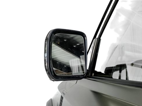 Used 2023 Land Rover Defender 110 X AWD/4WD image 40