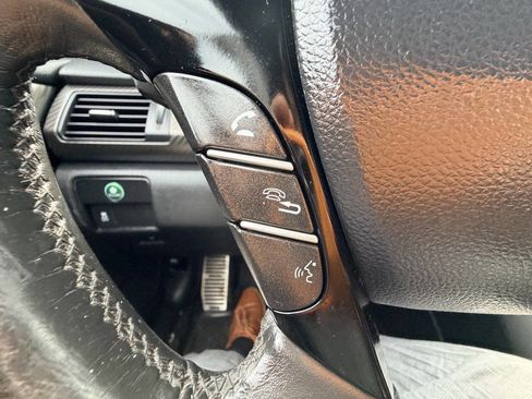 Used 2017 Honda Accord Sport image 68