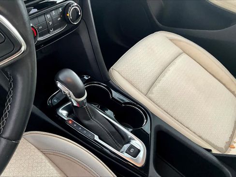 Used 2021 Buick Encore GX Preferred image 15