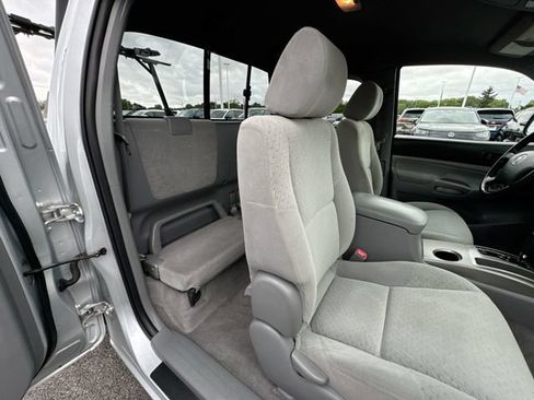 Used 2005 Toyota Tacoma 2WD Access Cab w/ SR5 Pkg #2 image 24