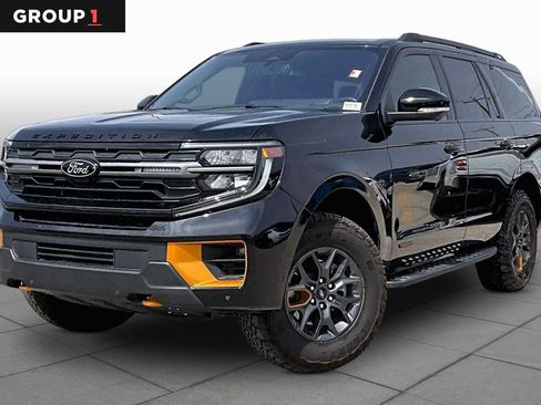 Used 2025 Ford Expedition Tremor AWD/4WD image 1